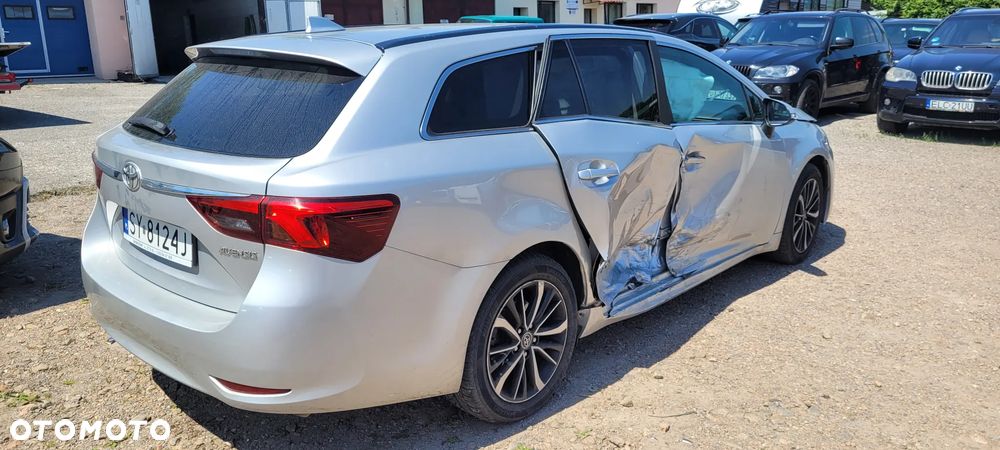 Toyota Avensis 2.0 D-4D Prestige - 3