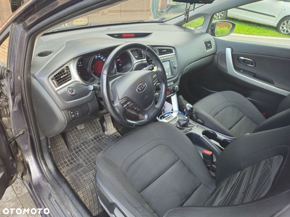 Kia Ceed 1.6 GDI Smart Plus - 12