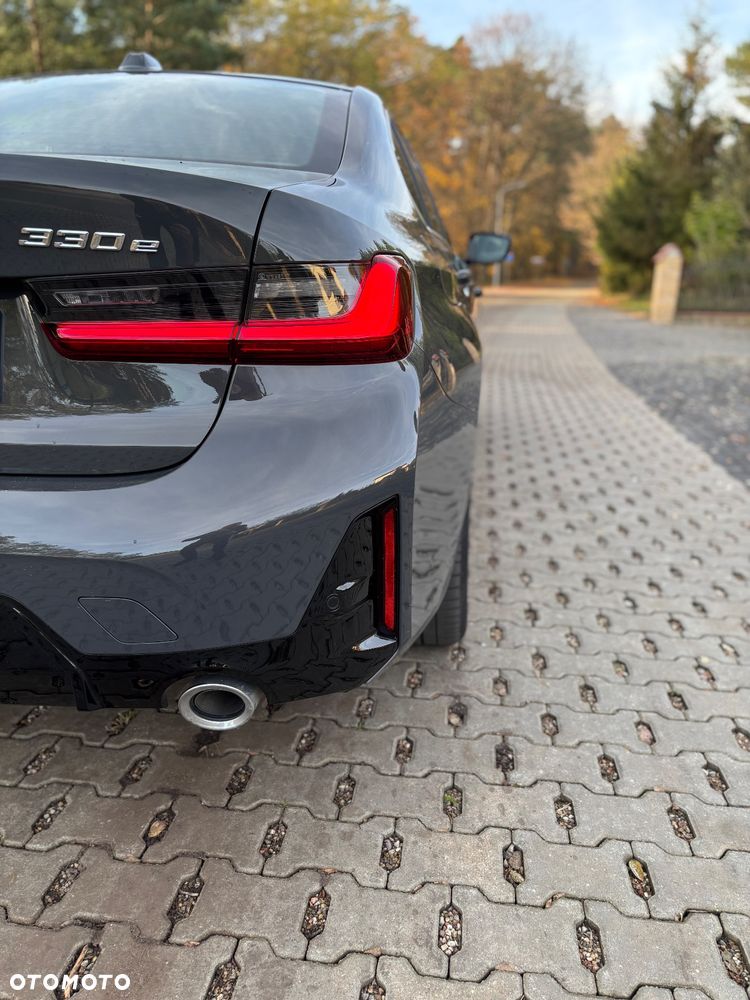BMW Seria 3 330e PHEV M Sport sport - 22