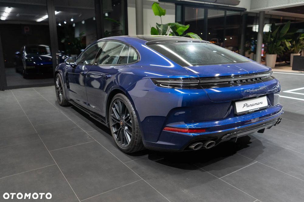 Porsche Panamera - 3