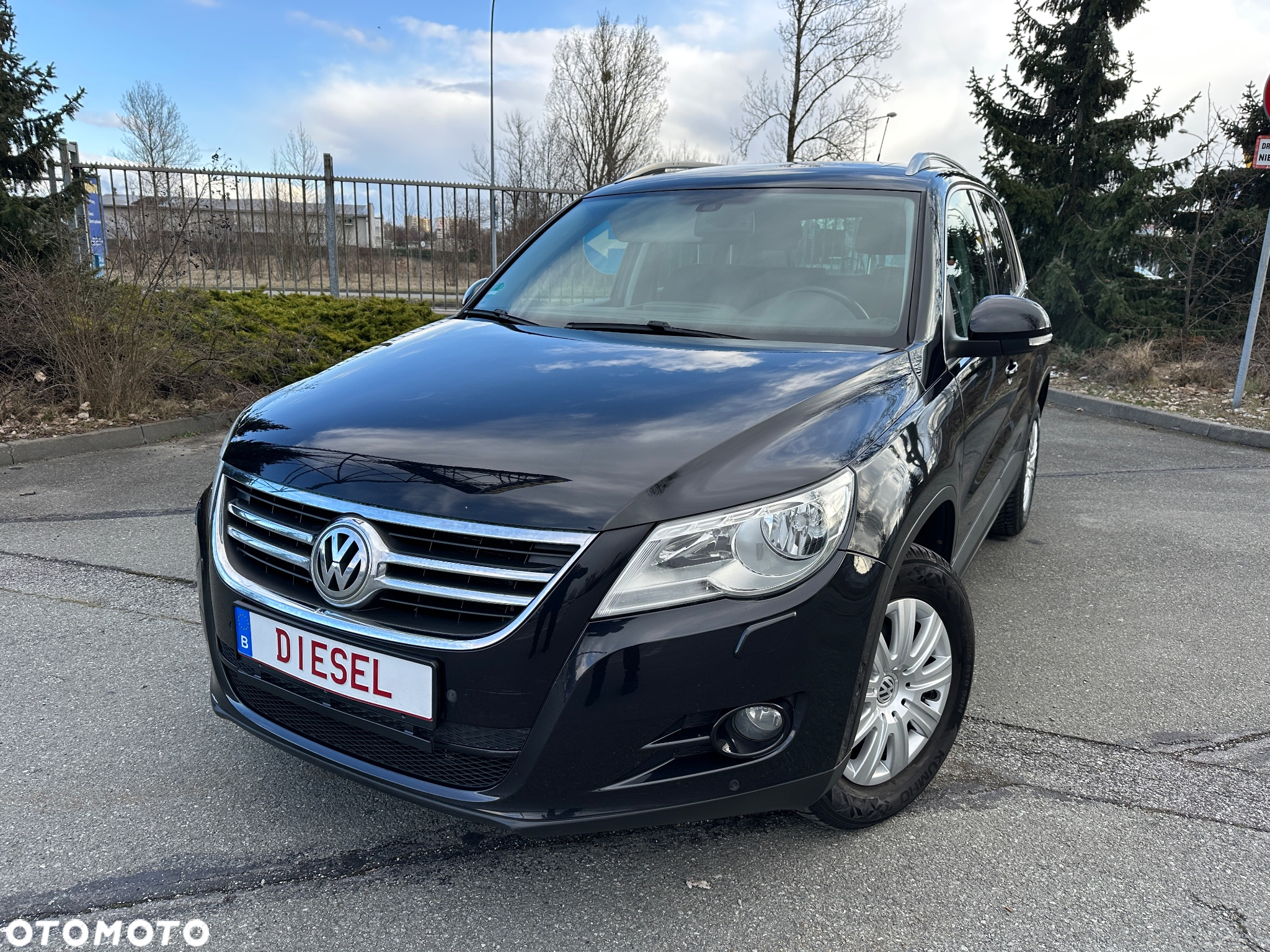 Volkswagen Tiguan - 2