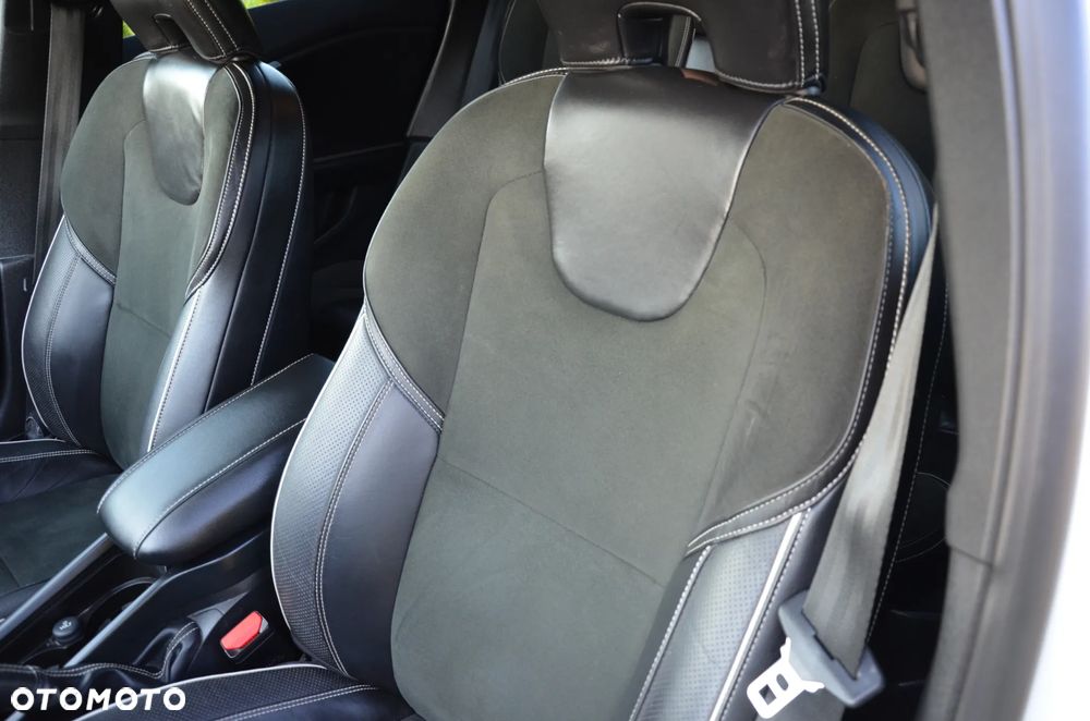 Volvo V40 D2 RDesign - 27