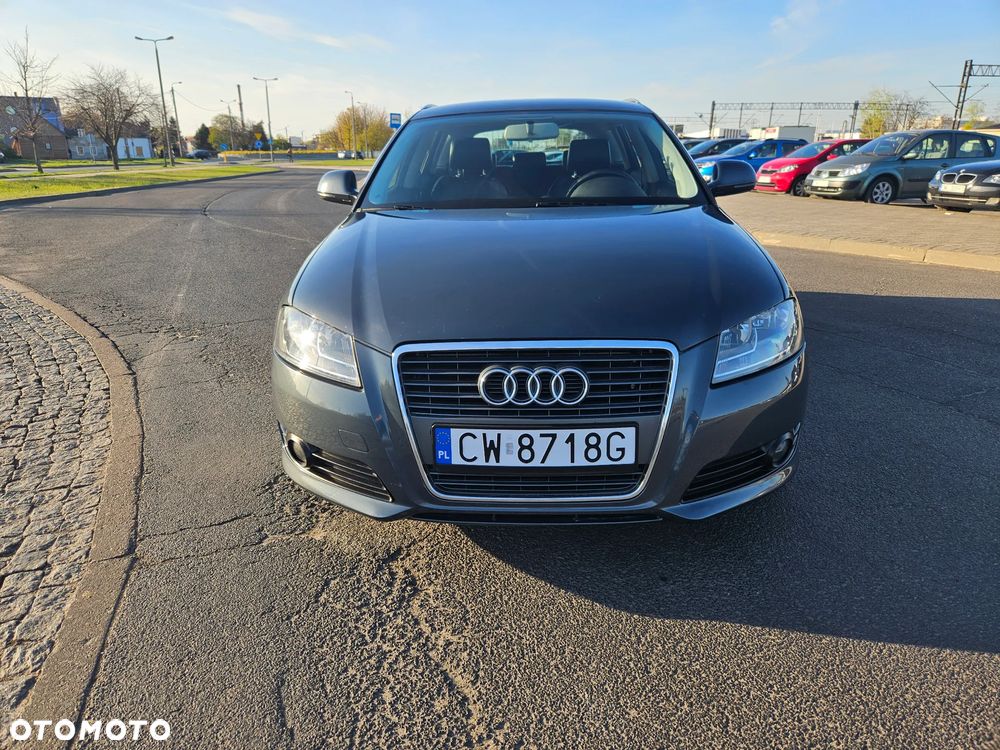 Audi A3 Sportback 1.6 TDI DPF Ambiente - 9
