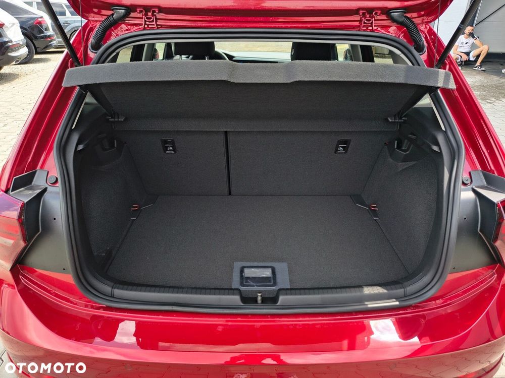 Volkswagen Polo - 9