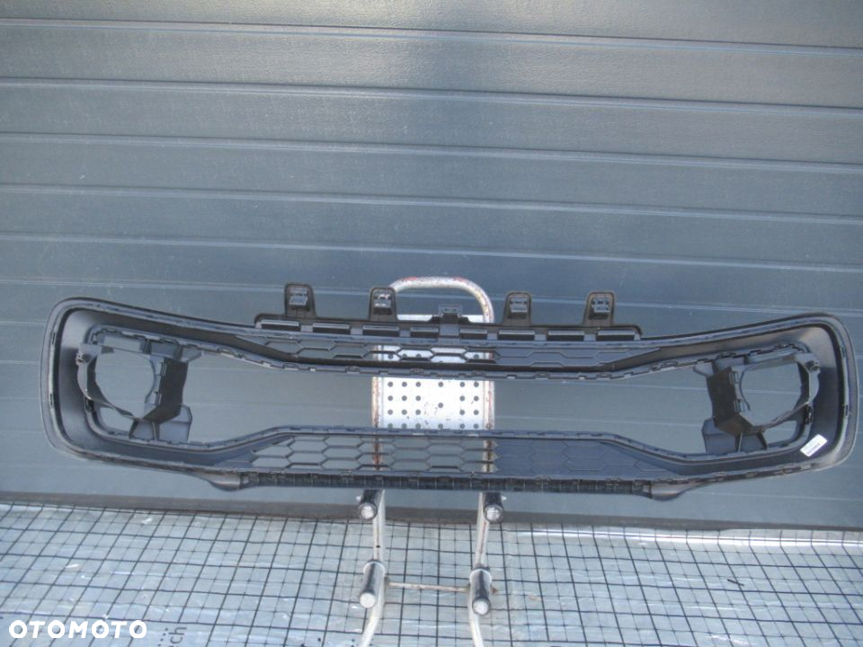 KRATKA PRZEDNIA ZDERZAKA VW VOLKSWAGEN UP! GTI LIFT 2016- - 7
