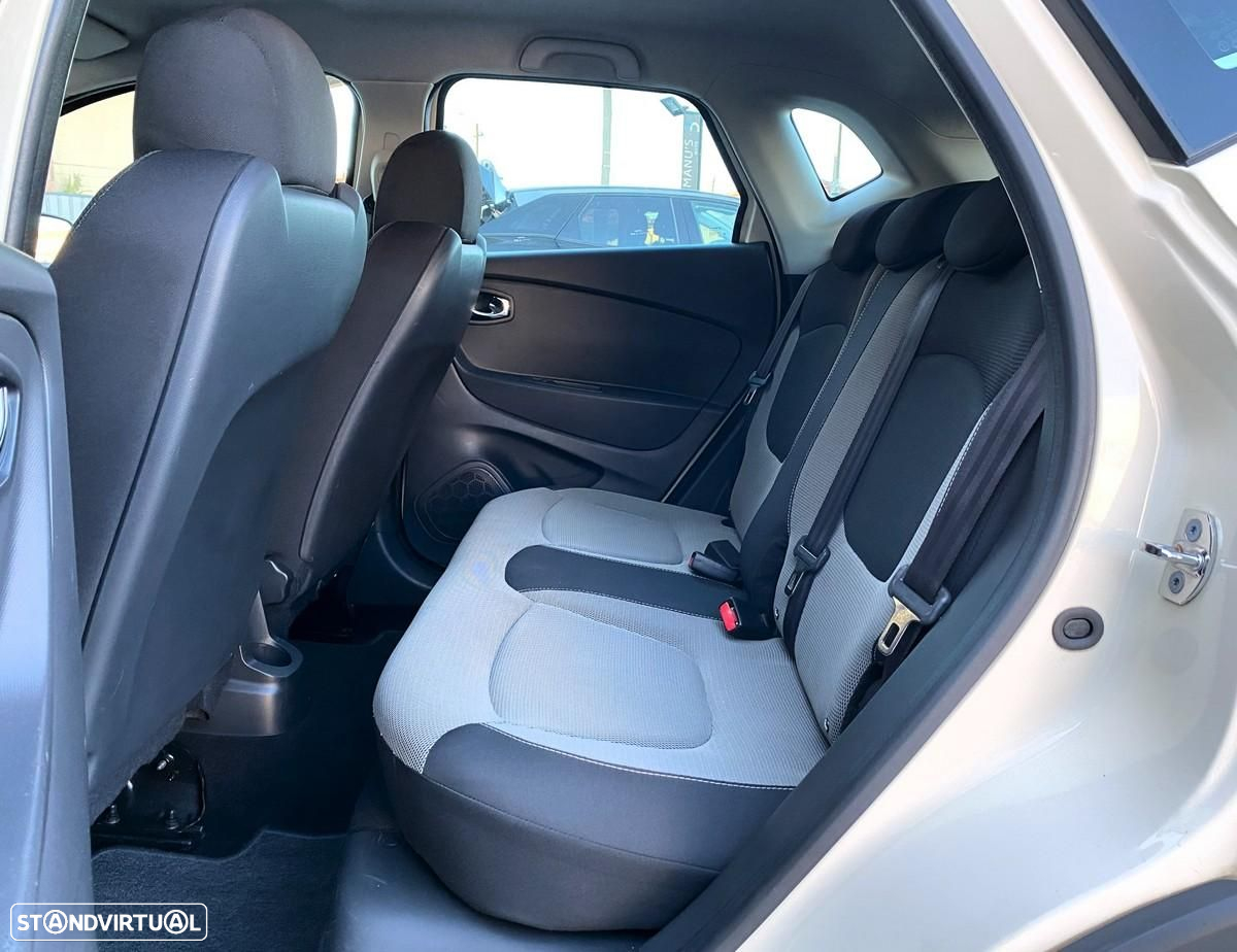 Renault Captur 1.5 dCi Exclusive - 25