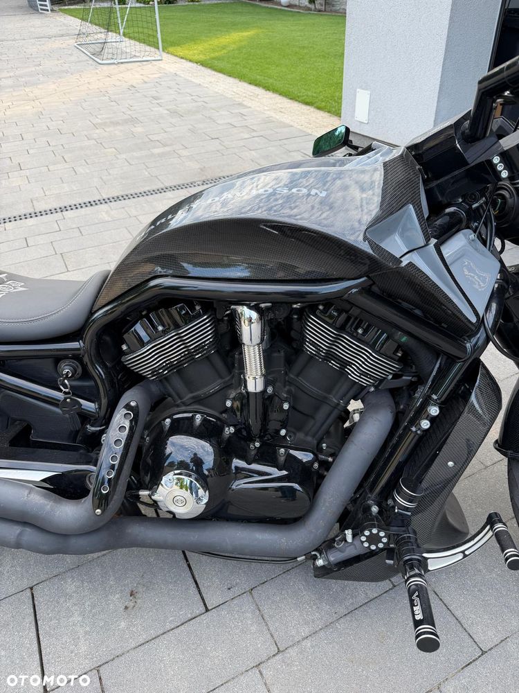 Harley-Davidson V-Rod Night Rod - 2
