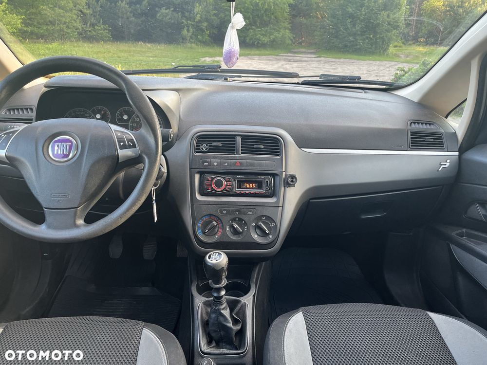 Fiat Grande Punto - 5