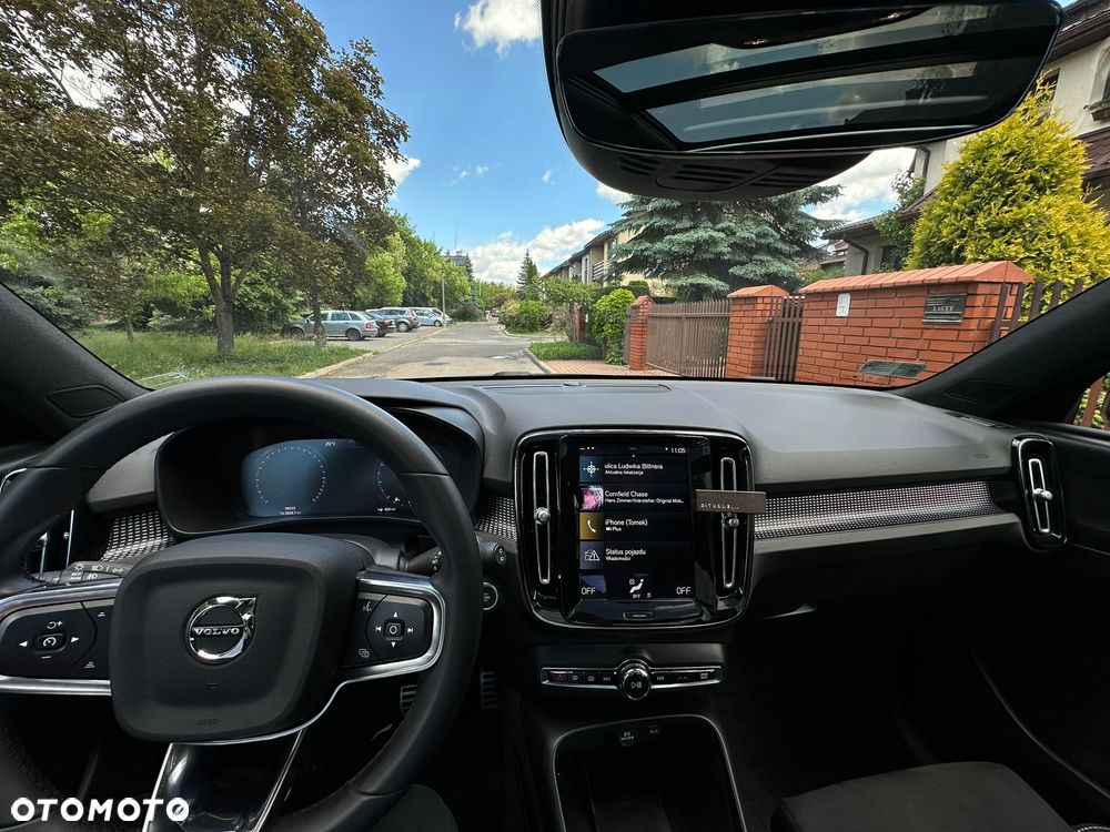 Volvo XC 40 T3 R-Design - 9