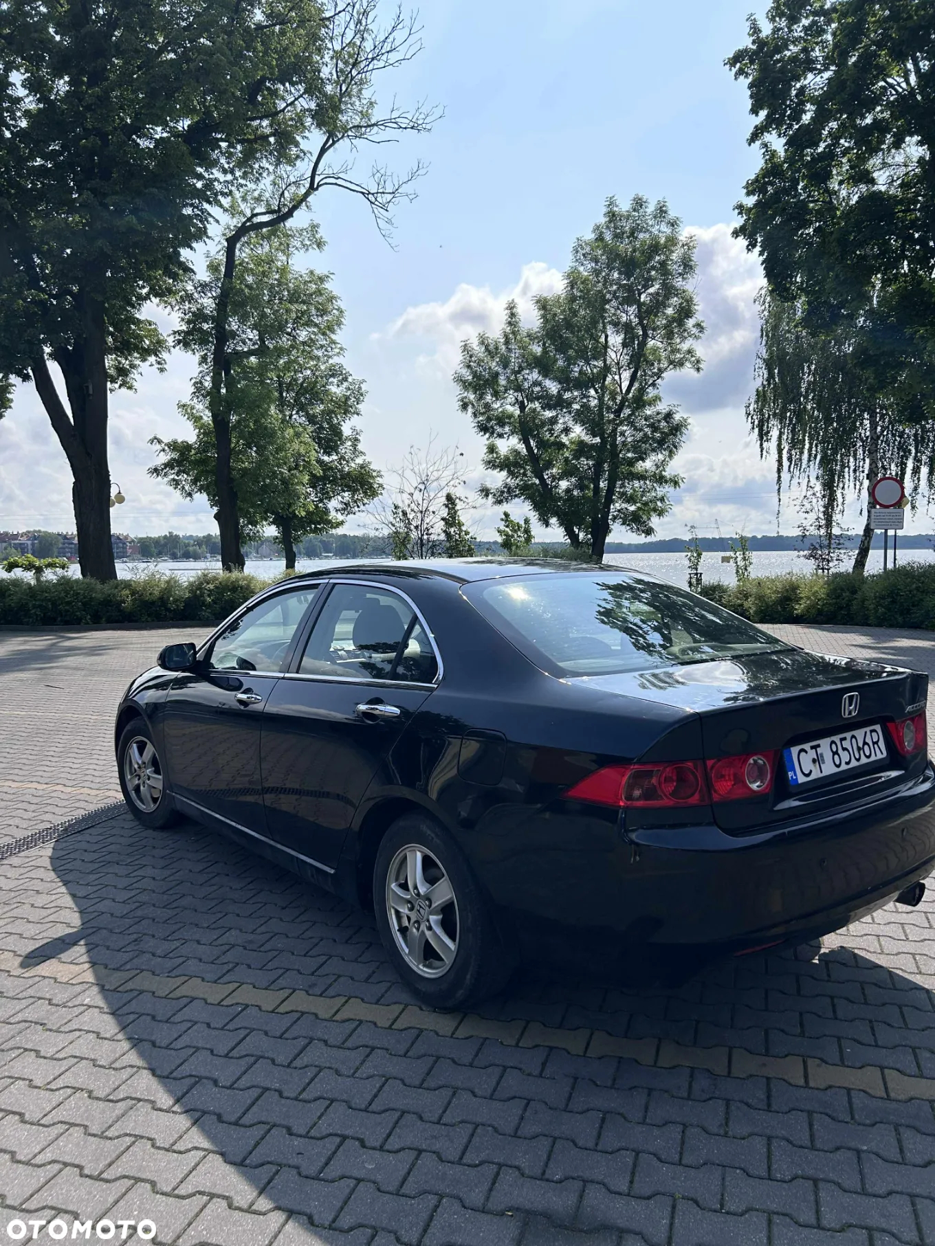 Honda Accord 2.0 Comfort - 2