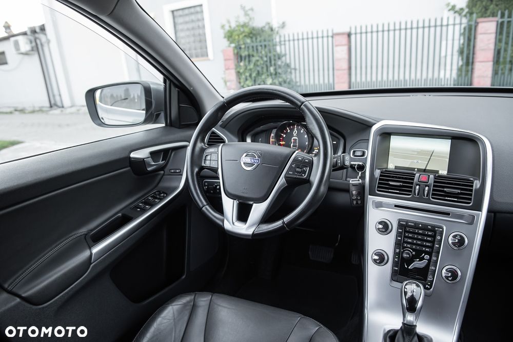Volvo XC 60 B6 B AWD Geartronic Inscription - 26