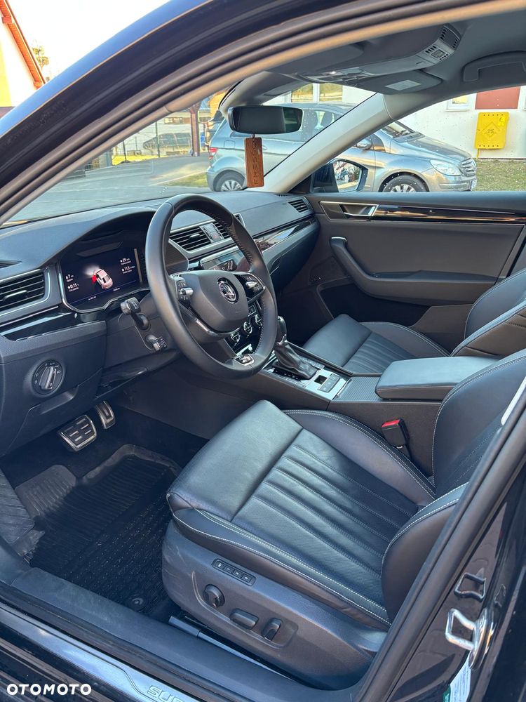 Skoda Superb 2.0 TSI 4x4 L&K DSG - 9