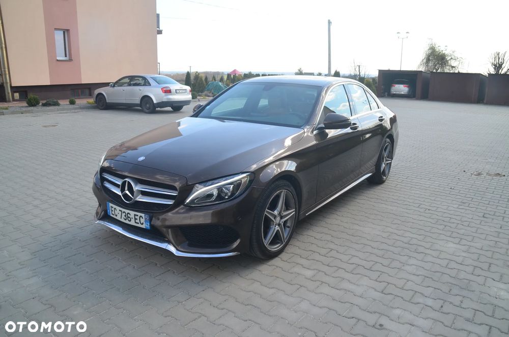 Mercedes-Benz Klasa C 200 4Matic 7G-TRONIC AMG Line - 3