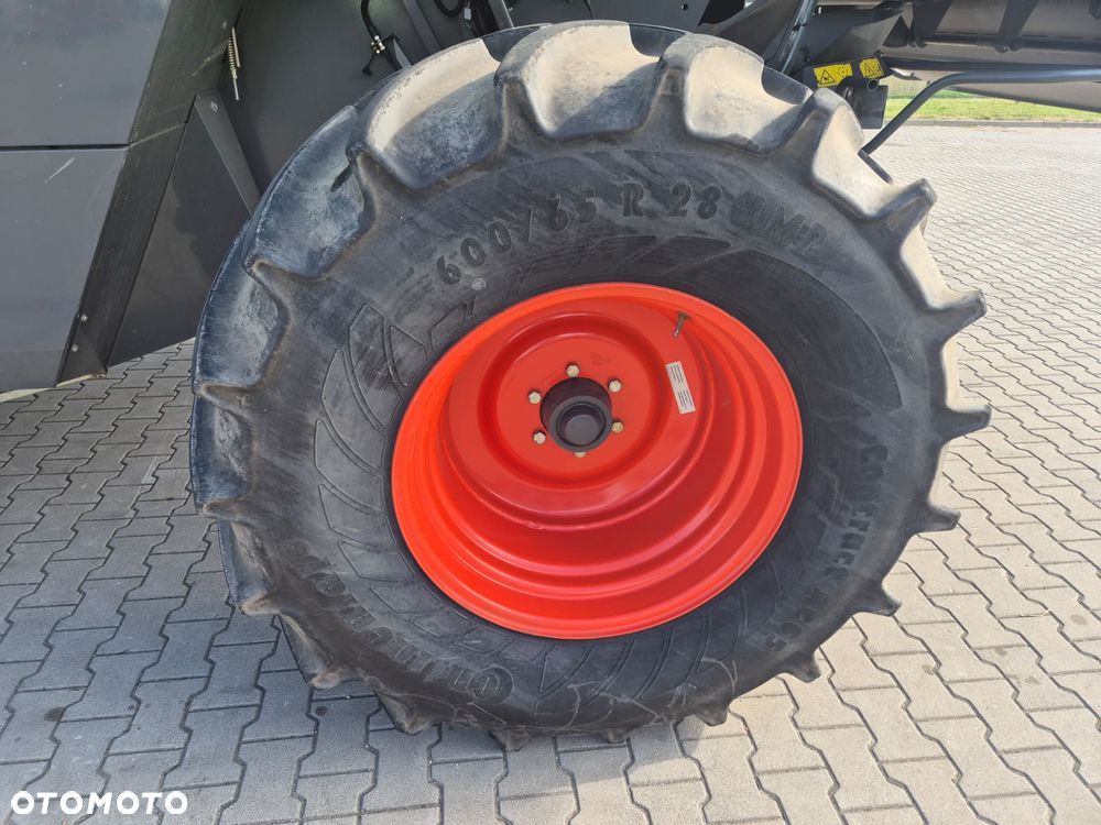 Claas Claas Lexion 670 z hederem Claas Vario 930 pierwszy właściciel - 9