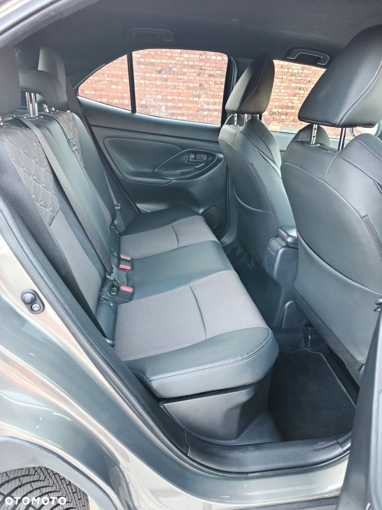 Toyota Yaris Hybrid 1.5 Executive - 9