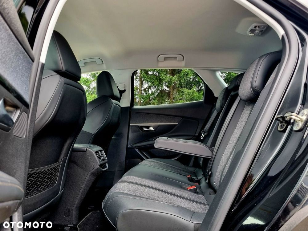 Peugeot 3008 1.5 BlueHDi Allure S&S - 10