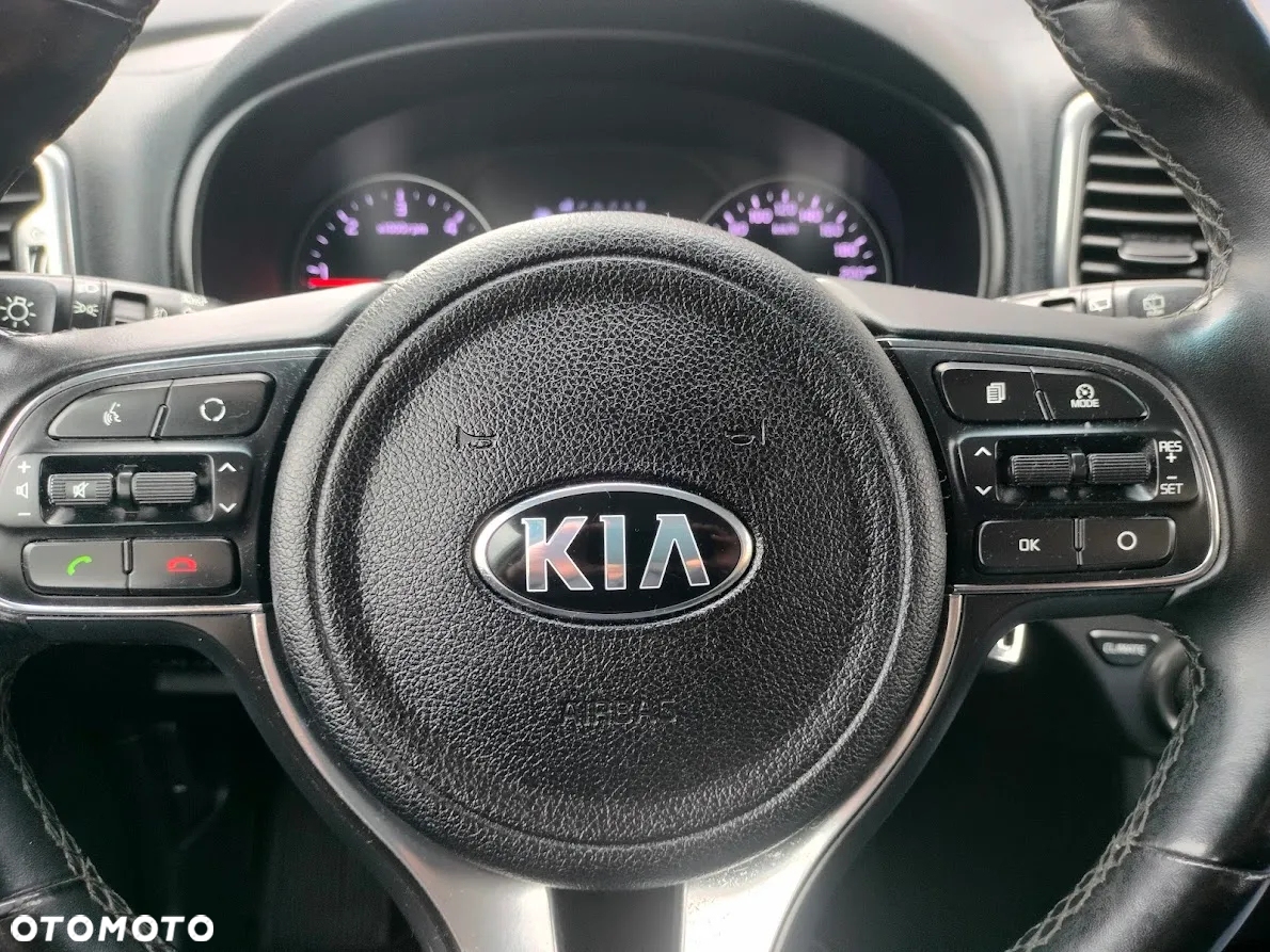 Kia Sportage 1.7 CRDI 2WD Dream-Team Edition - 26