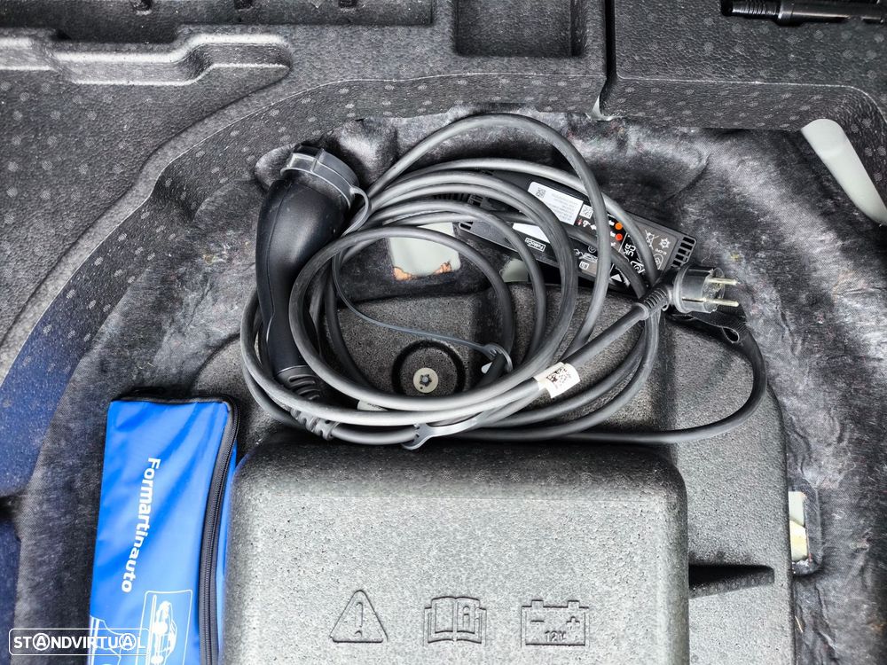 Ford Kuga 2.5 PHEV ST-Line X - 10