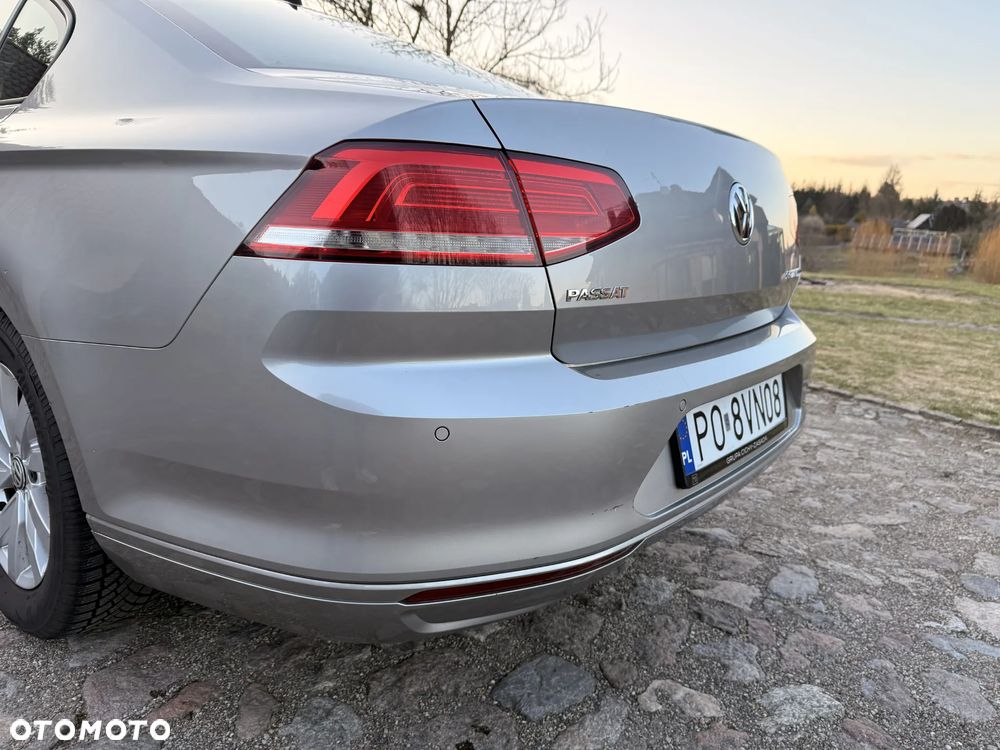 Volkswagen Passat 2.0 TDI BMT Comfortline - 13