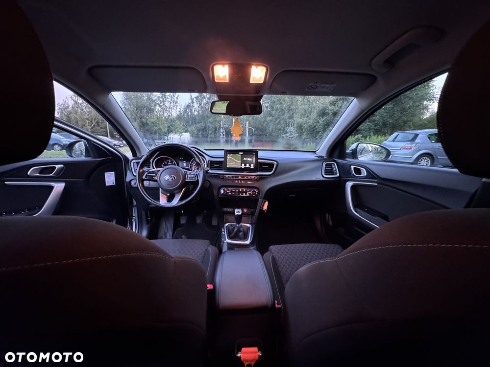 Kia Ceed 1.6 CRDi SCR L - 20