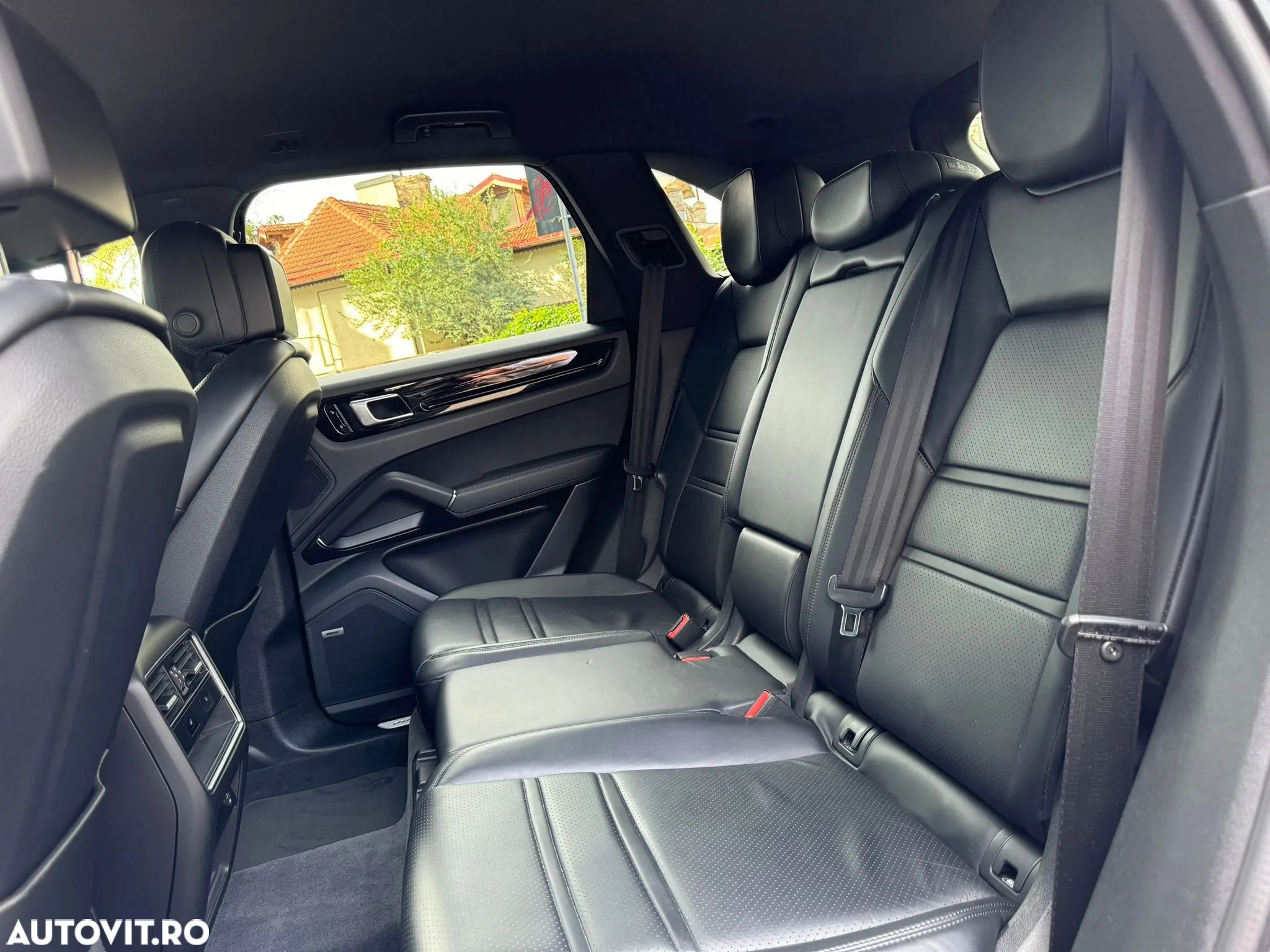 Porsche Cayenne S - 21