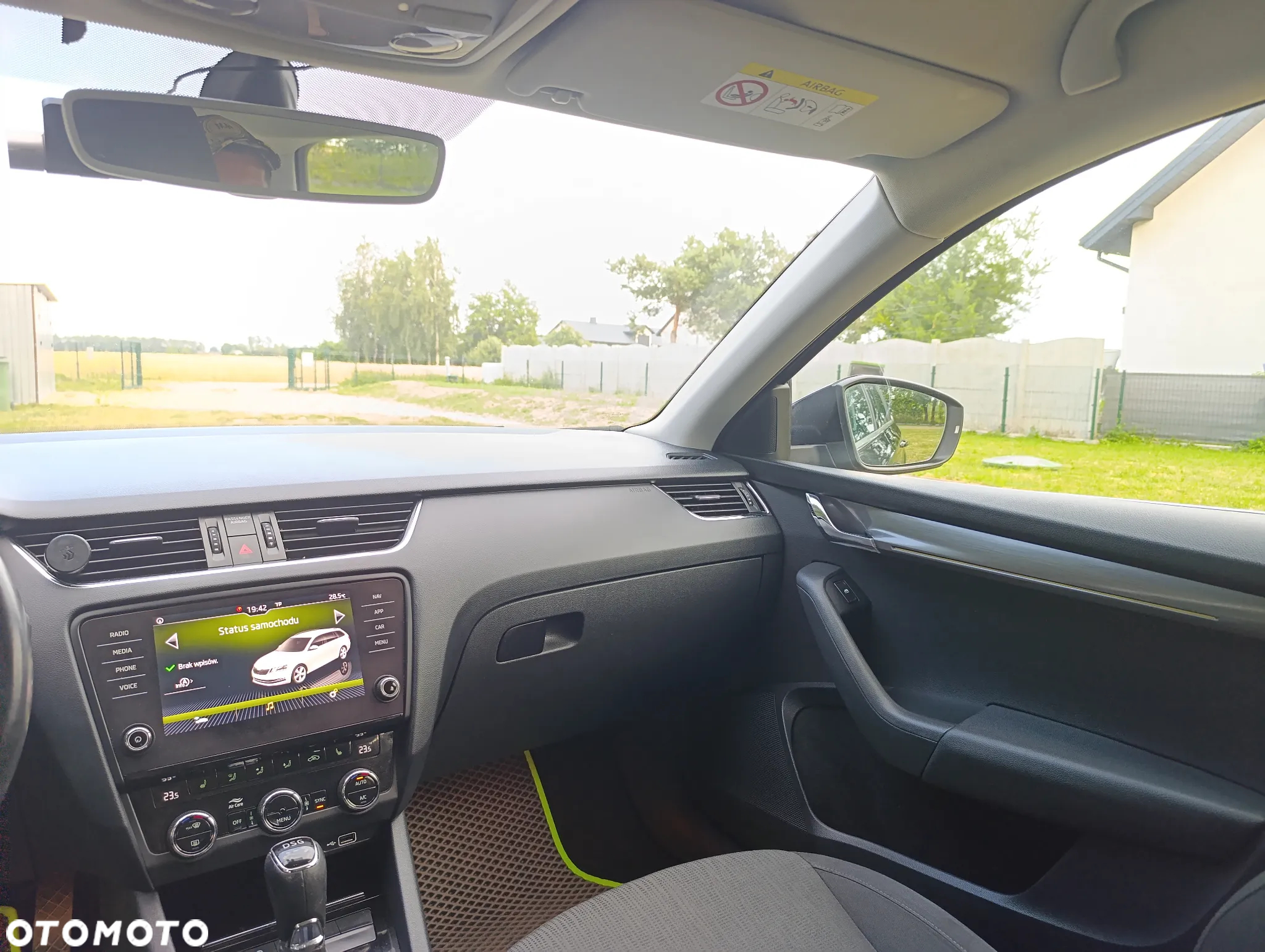 Skoda Octavia Combi 2.0 TDI DSG Style - 16