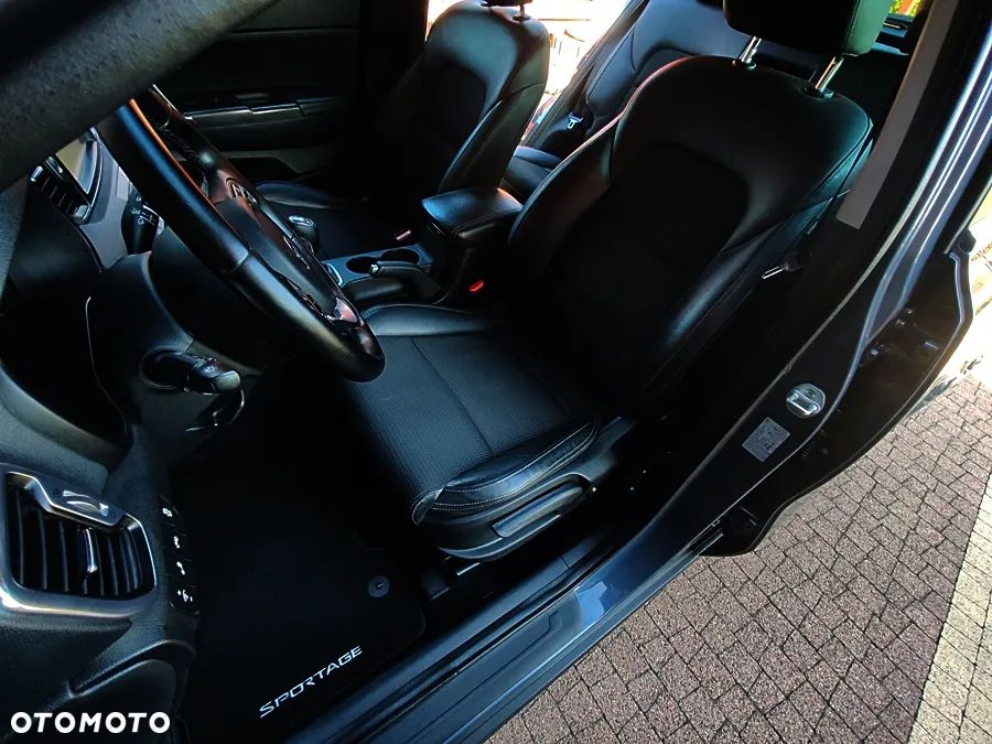 Kia Sportage 1.7 CRDI Business Line M 2WD - 29