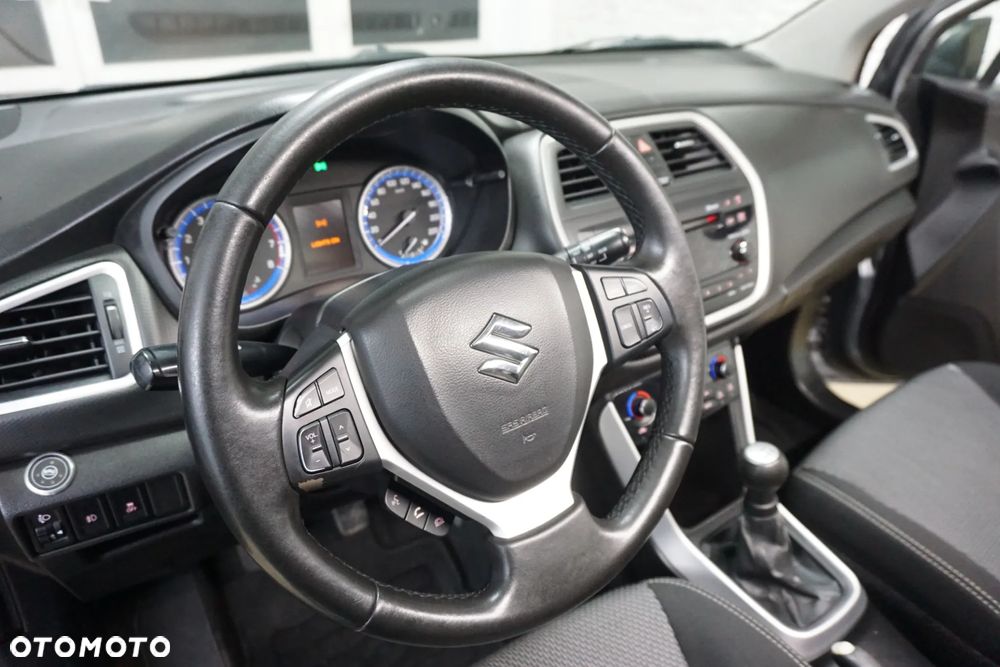 Suzuki SX4 S-Cross 1.6 Comfort - 21