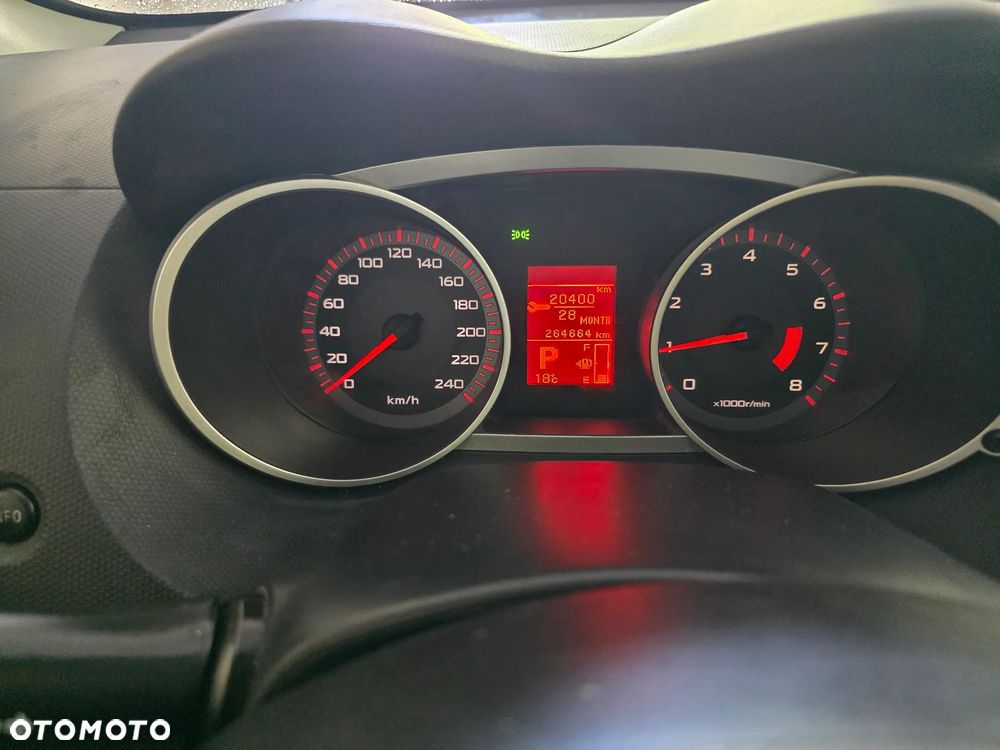 Mitsubishi Outlander 2.4 Invite CVT - 9