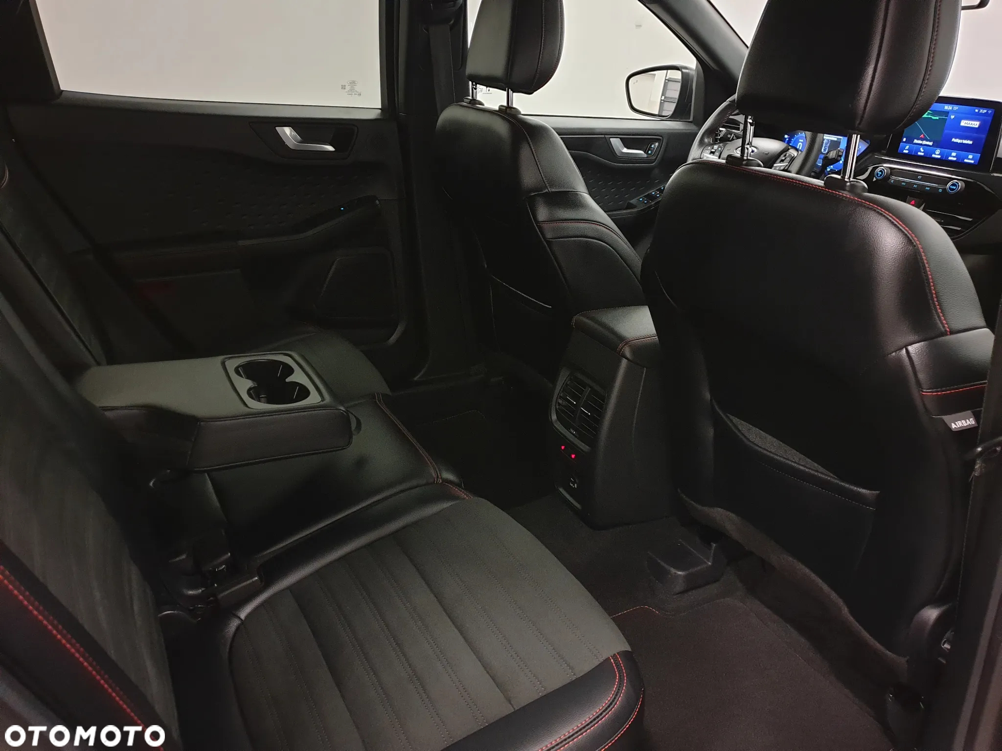Ford Kuga 2.0 EcoBlue Hybrid ST-LINE X - 29