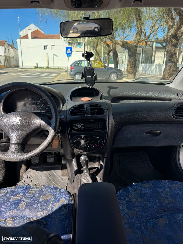 Peugeot 206 1.1 XR - 10