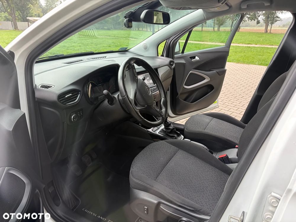 Opel Crossland X 1.2 T Enjoy S&S - 13
