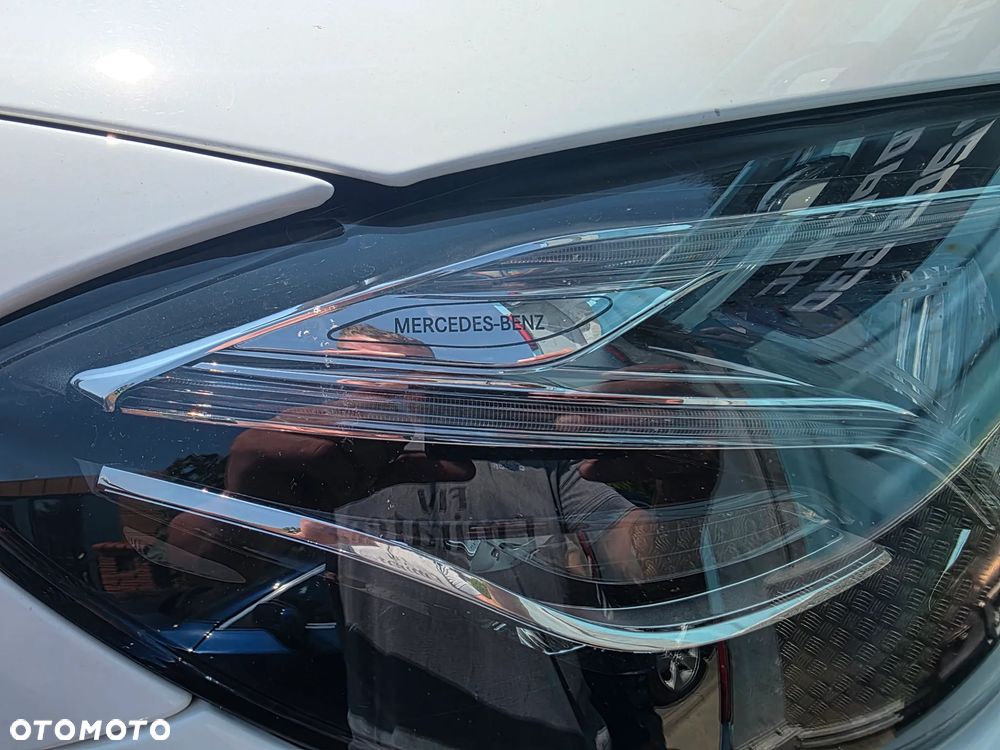 Mercedes-Benz Klasa E 300 de 9G-TRONIC Exclusive - 19