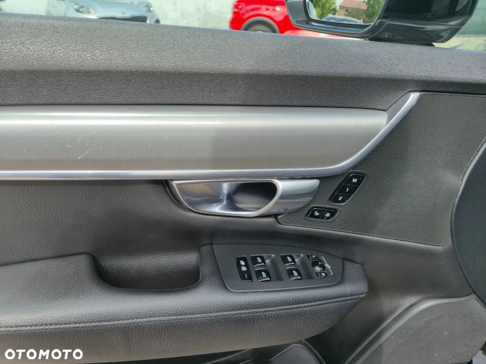 Volvo S90 D4 SCR Momentum - 21