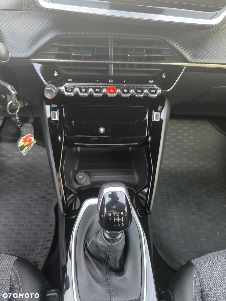 Peugeot 2008 PureTech 100 Allure - 21