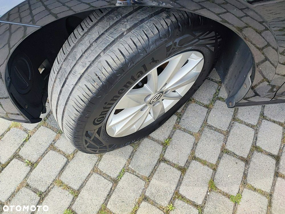 Volkswagen Golf 1.0 TSI (BlueMotion Technology) Comfortline - 24