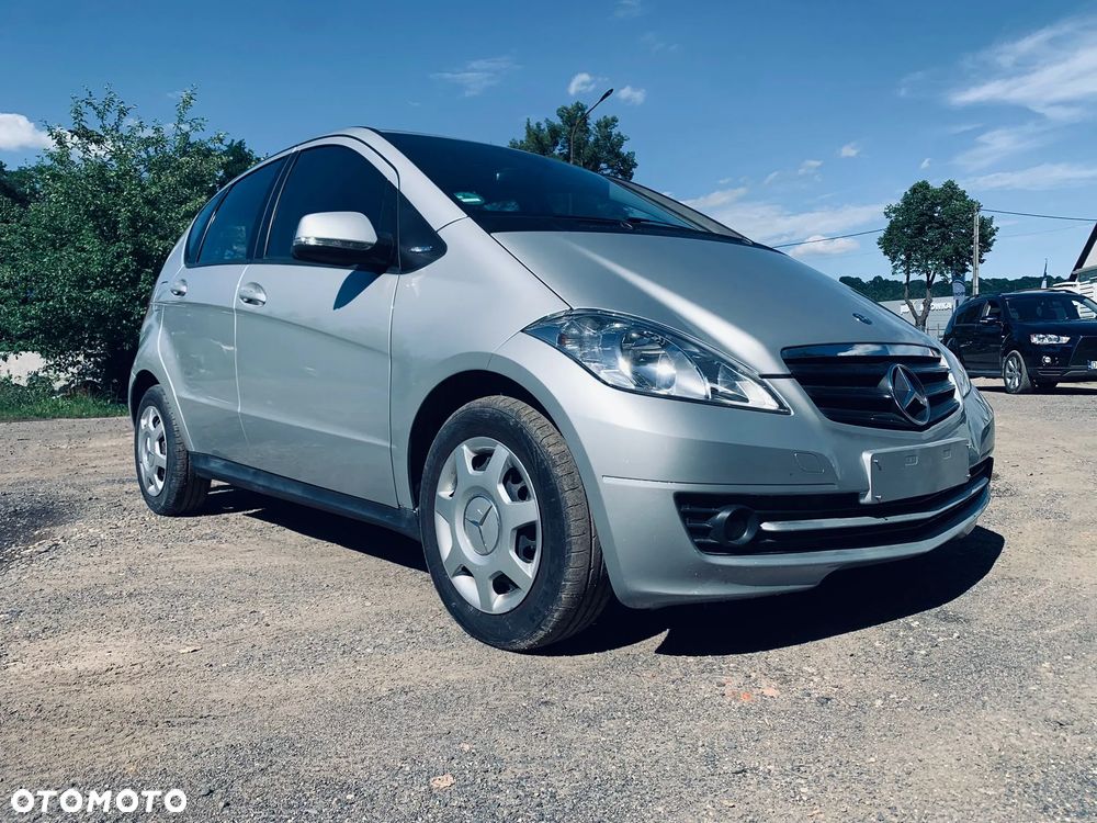 Mercedes-Benz Klasa A 160 BlueEFFICIENCY Elegance - 2