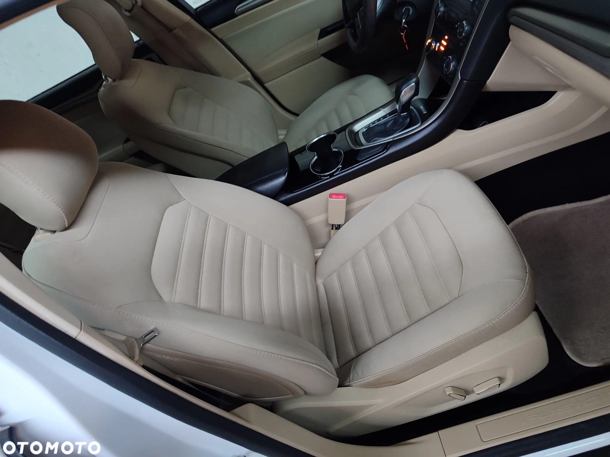 Ford Fusion - 25
