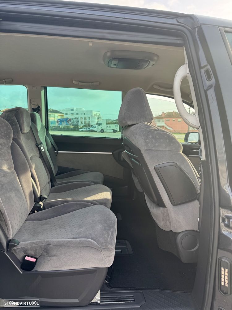 Peugeot 807 2.2 HDi Navteq - 16