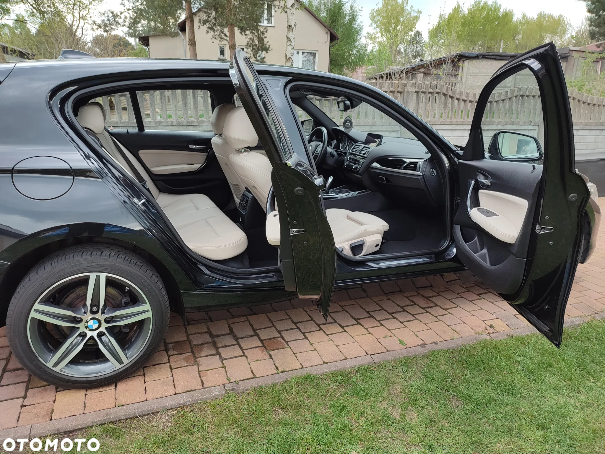 BMW Seria 1 116d Sport Line - 2
