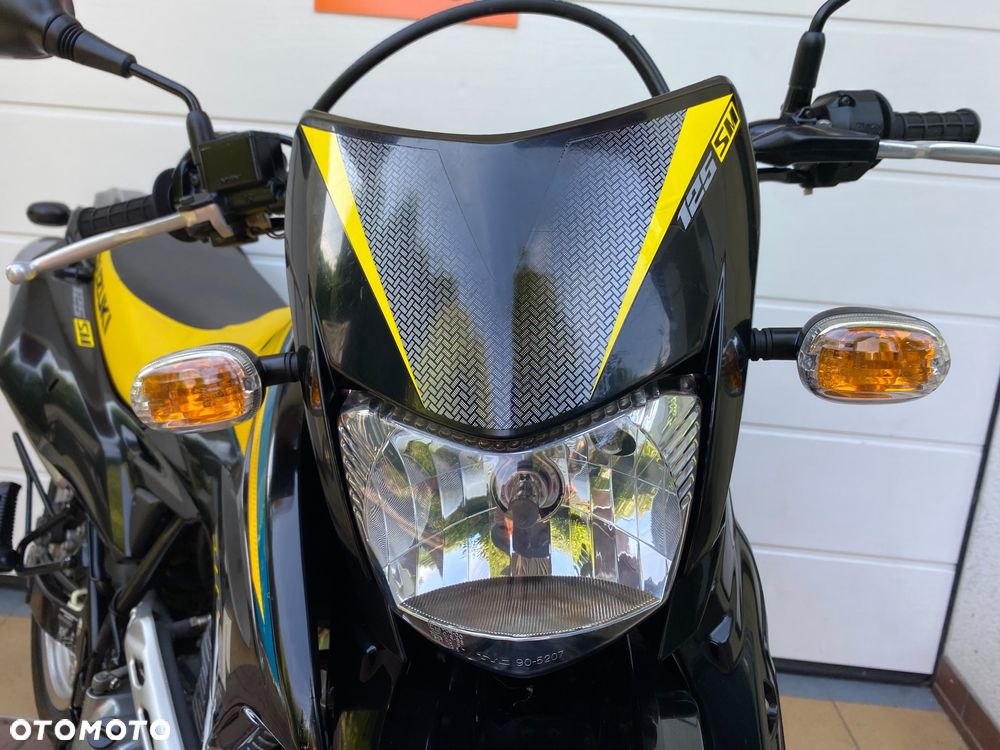 Suzuki DR - 28