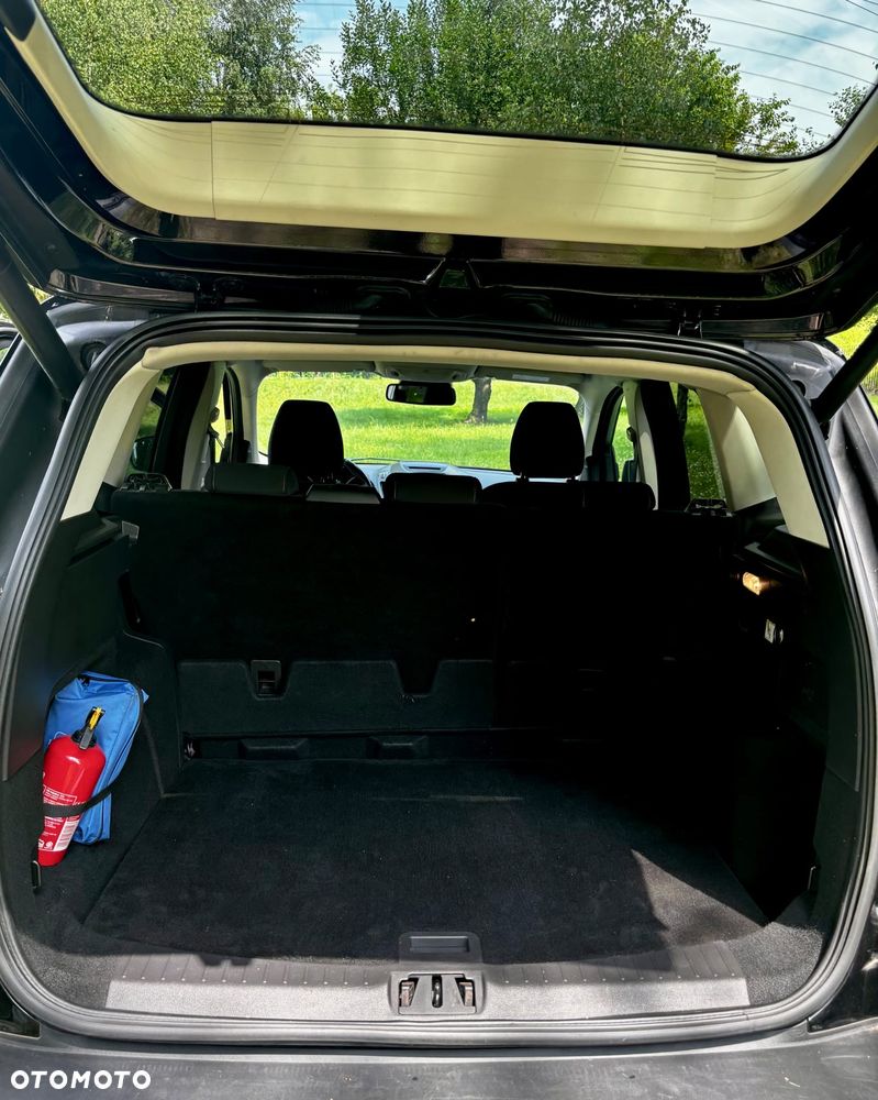 Ford Kuga 2.0 TDCi FWD Titanium - 10