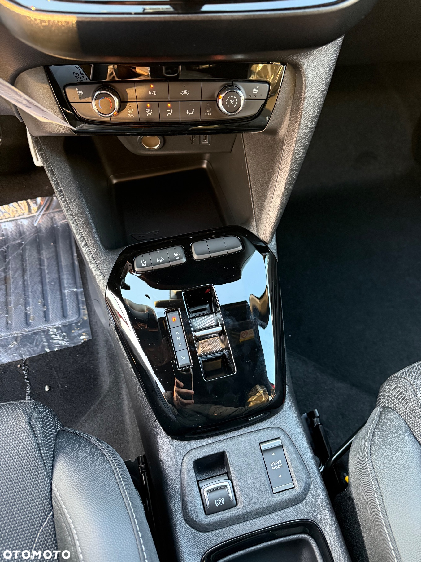 Opel Corsa 1.2 GS S&S - 14
