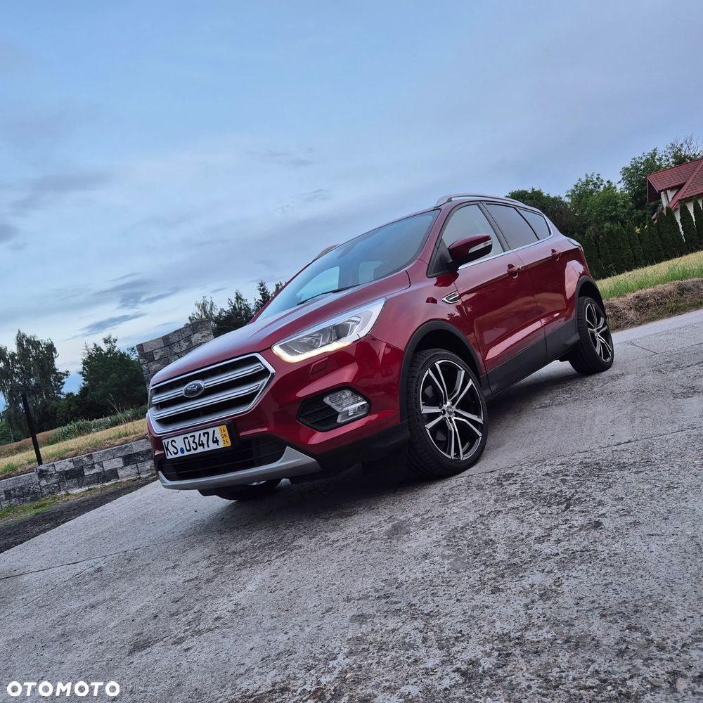 Ford Kuga - 1