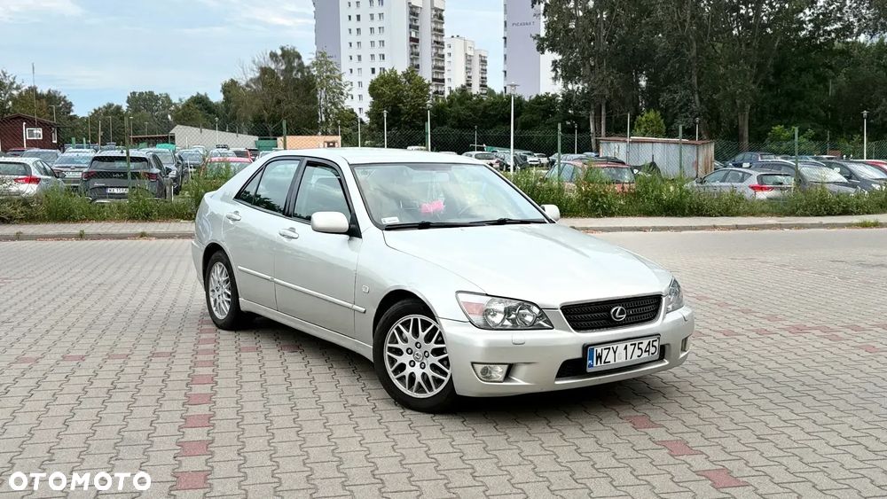 Lexus IS 200 Elegance - 1