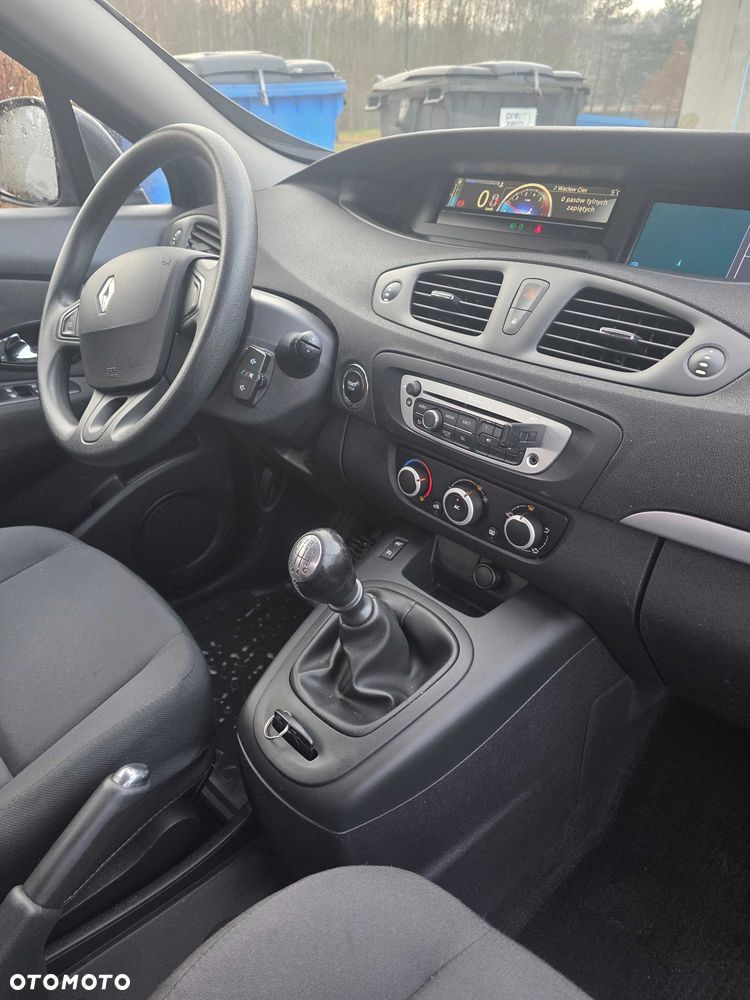 Renault Scenic - 1