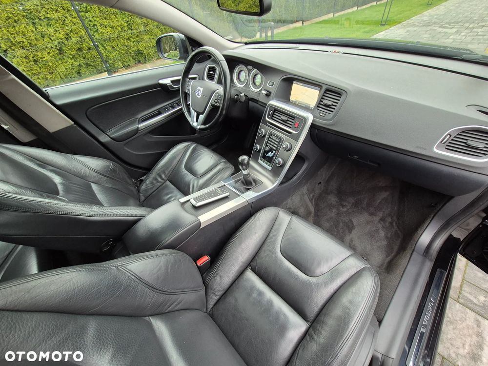 Volvo S60 D5 Summum - 21