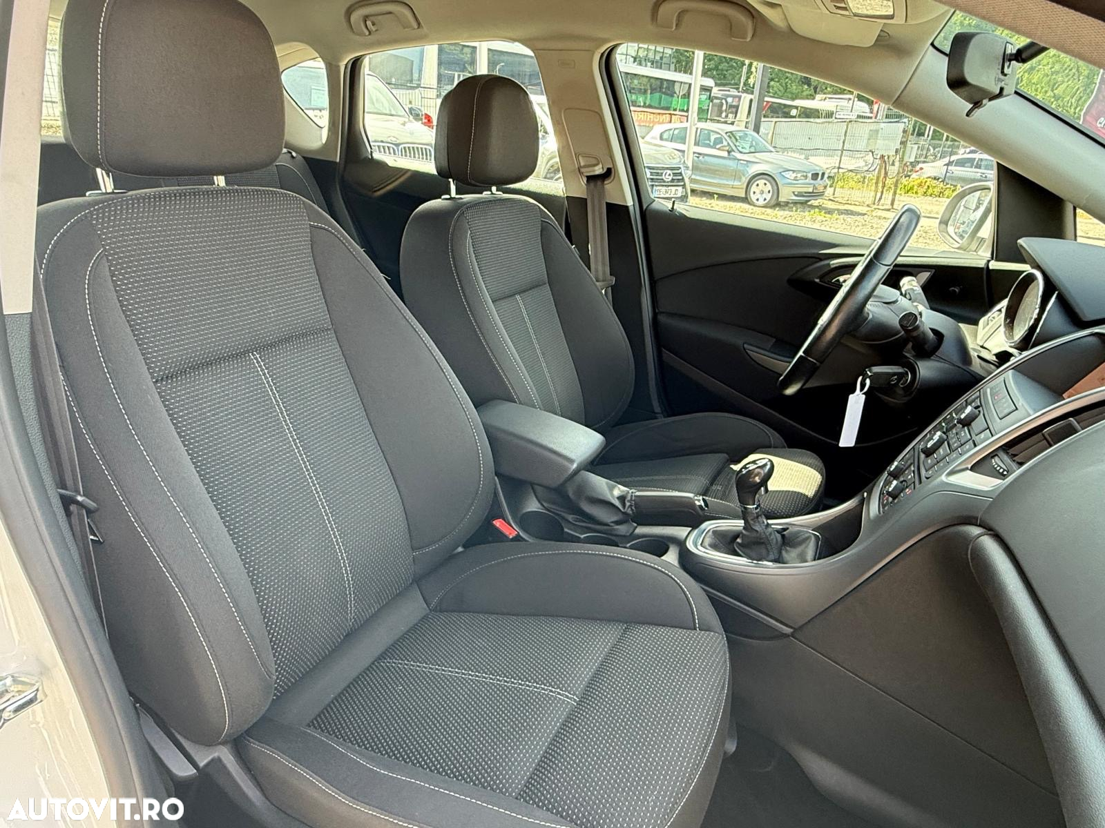 Opel Astra 1.6 CDTI DPF ecoFLEX Start/Stop Style - 12