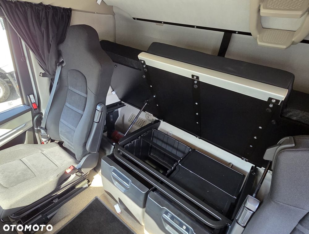 Iveco S-WAY AS440S50T/P - 9