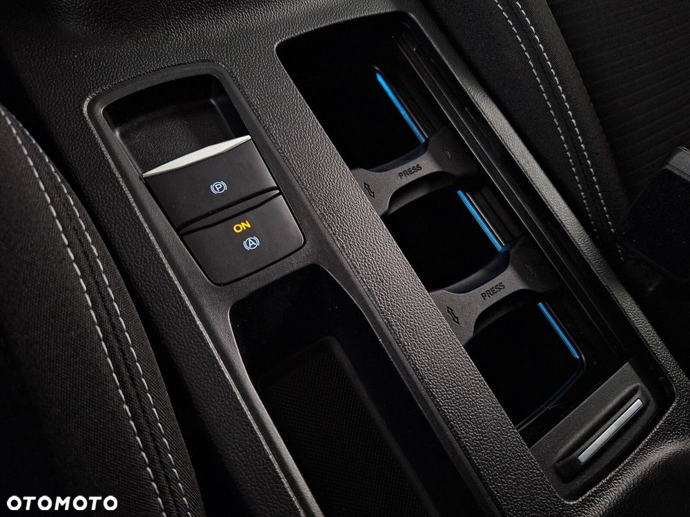 Ford Focus 1.0 EcoBoost Titanium - 29